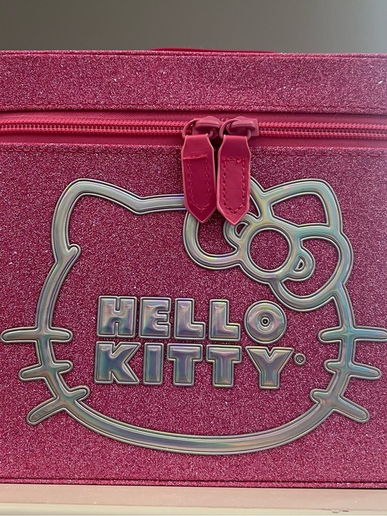 Hello Kitty Other - Hello Kitty Holographic Logo Pink Glitter Makeup Bag